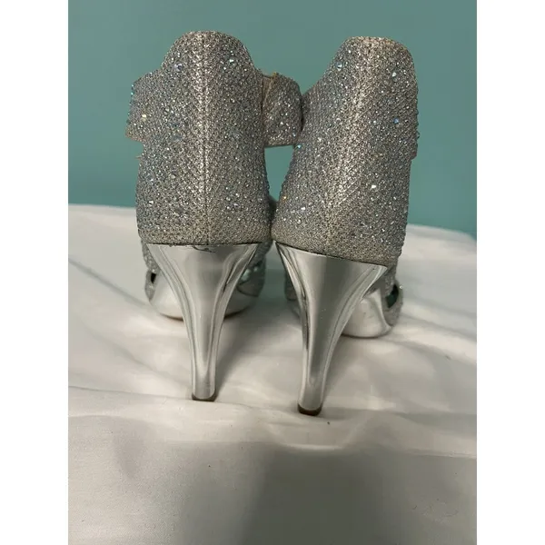 Silver‎ Slipper Sparkle Heels Front Zipper 7 Women's Reflective Heels S-340 - Image 4