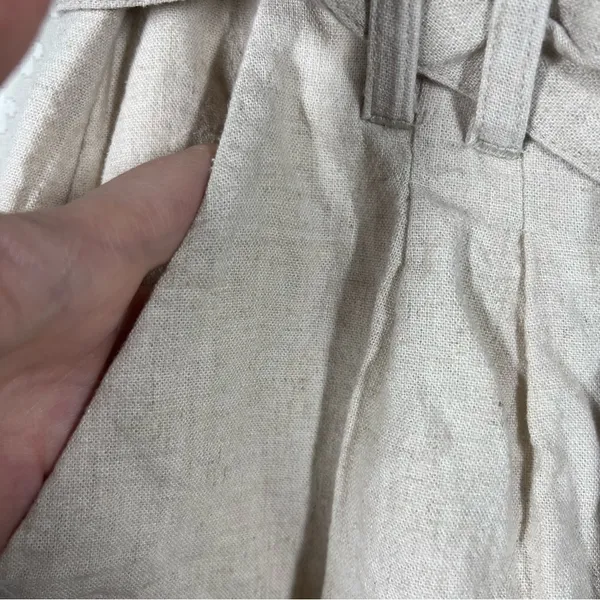 Abercrombie & Fitch Cream Linen Blend High Rise‎ Belted Shorts - Image 6