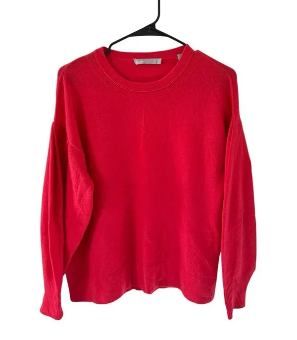Vince Pleated Sleeve Cashmere Crew in Poppy - Image 10