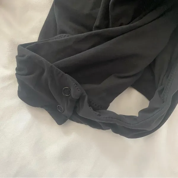 SKIMS fits everybody body suit XS! - Image 4