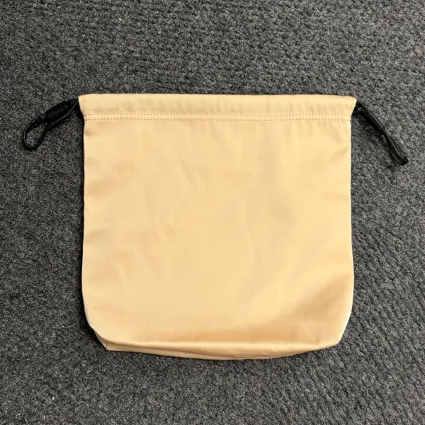 Burberry Goddess Beige Tan Drawstring Pouch Dust Bag Travel Makeup Accessory - Image 4