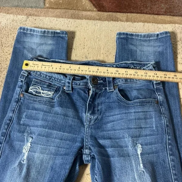 TuffRider Y2K Cowgirl Tuff Co Fearless Distressed Barbed Wire Jeans Medium Wash JSFRLS W27 - Image 3