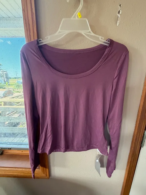 🆕💜Soft Ruffle Pajama Set in Plum - Image 7