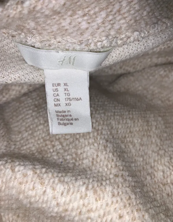 Roundneck 3/4 Sleeve Sweater - Image 5