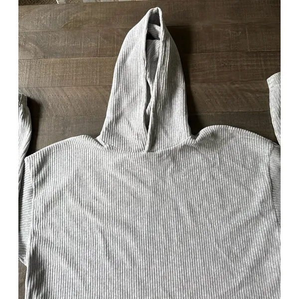 Aerie Women's Gray Ribbed Knit Oversized Cropped‎ Pullover Hoodie Size Large - Image 2