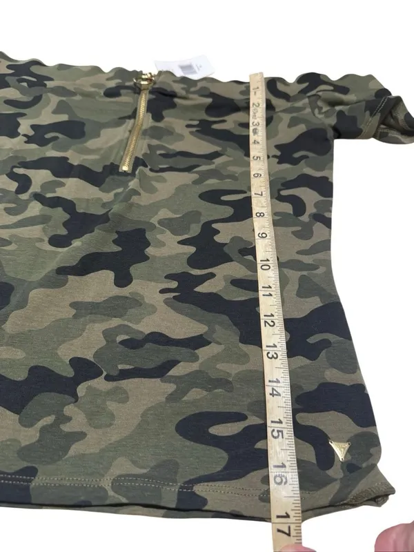 Guess Camouflage off the shoulder top Sz XL NWT - Image 8