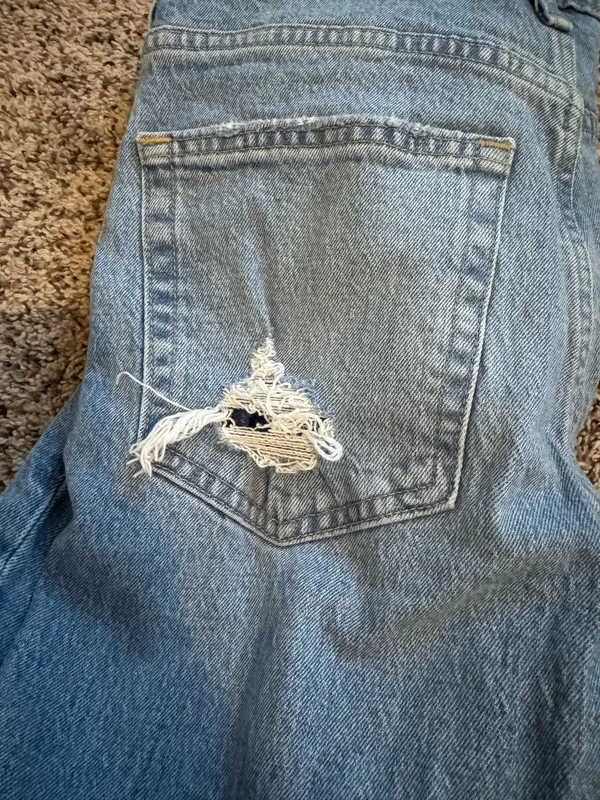 Gap Jeans - Image 4