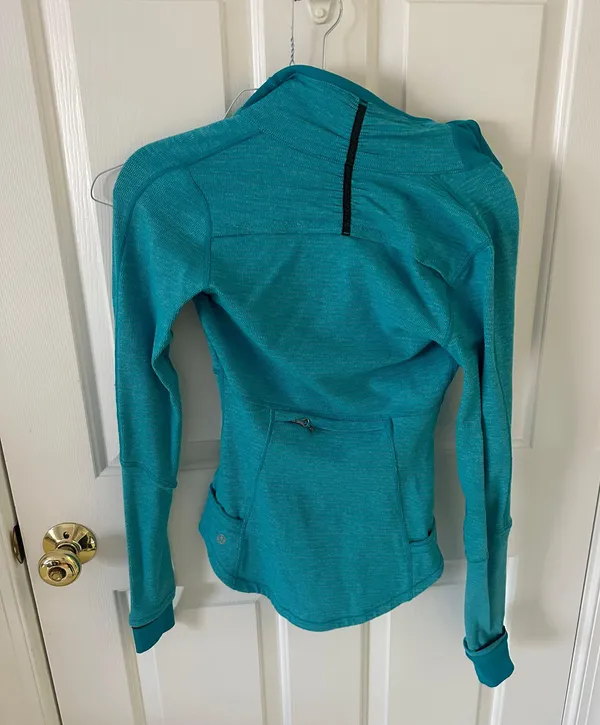 Lululemon Long sleeve Jacket - Image 3