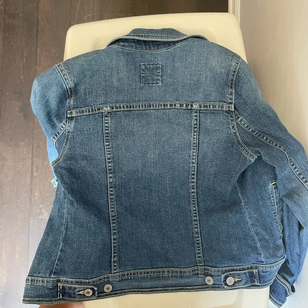 Old navy jean jacket (S) - Image 3