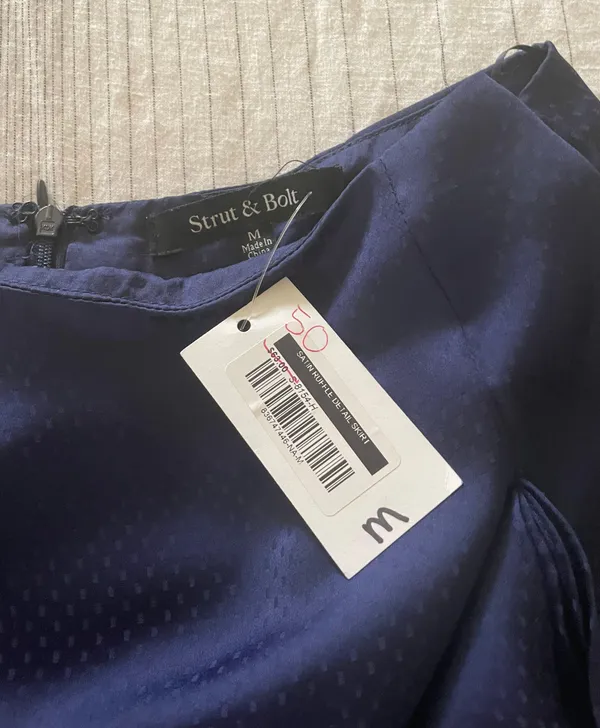 fab'rik Navy MIDI Skirt - Image 4