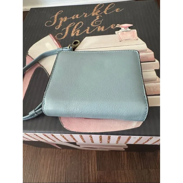 Source Unknown Unbranded Women's Blue and Green Wallet-purses - Image 2