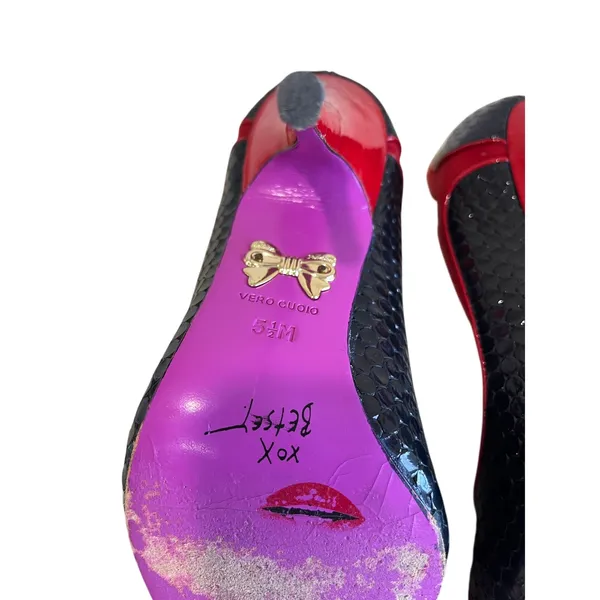 Vintage Betsey Johnson‎ Navy Blue Red Bow Snakeskin Stiletto Y2K Heels Size 5.5 - Image 3