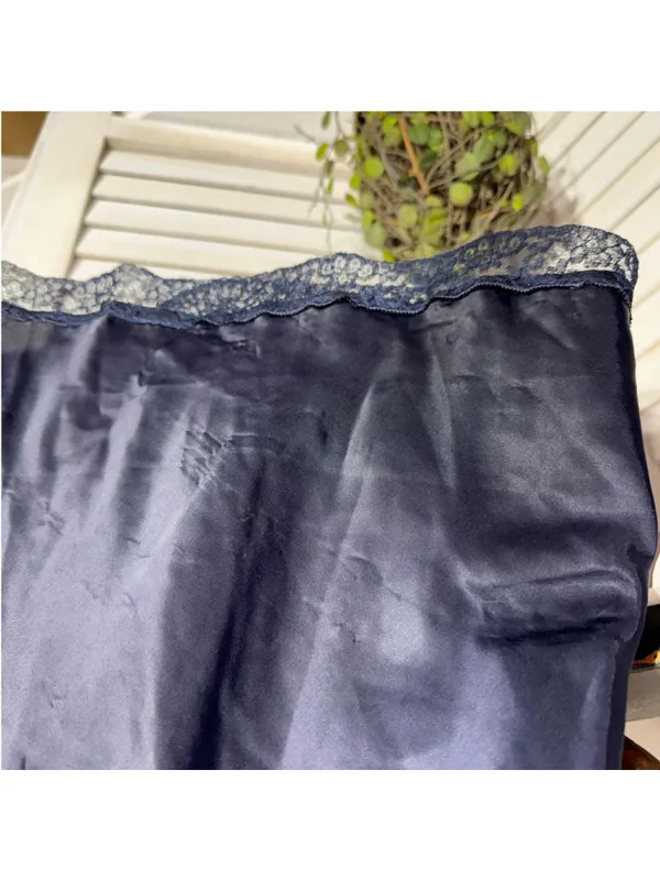 Vintage black slip skirt sheer lace hemline whimsigoth mod pinup Alt boho sz M - Image 4