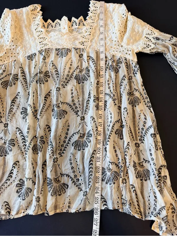 Anthropologie Floreat Cantata peasant blouse, eyelet detail, size 2 - Image 6