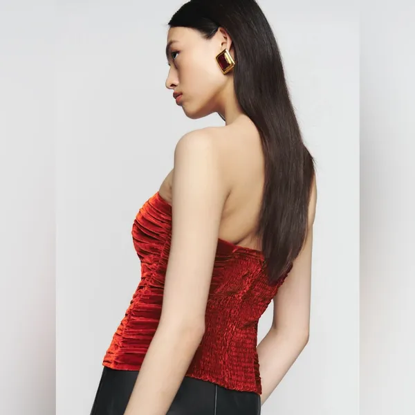 Reformation Addie Ruched Smocked Strapless Velvet Top in Blood Orange Size 4‎ - Image 6