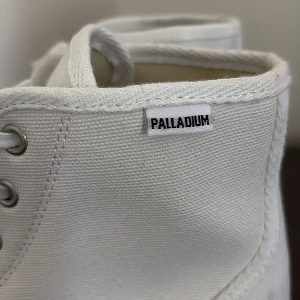 Palladium Pampa Hi Originale High Top Boot White ‎ Mens 7.5 Women’s 9 - Image 3