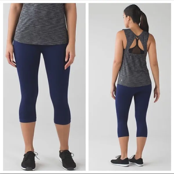 Lululemon Navy Blue Crop Leggings - Image 2