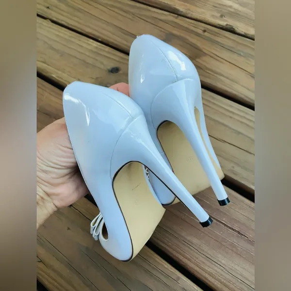 Stylish stiletto heel pump 🌹 White Size 9 - Image 13