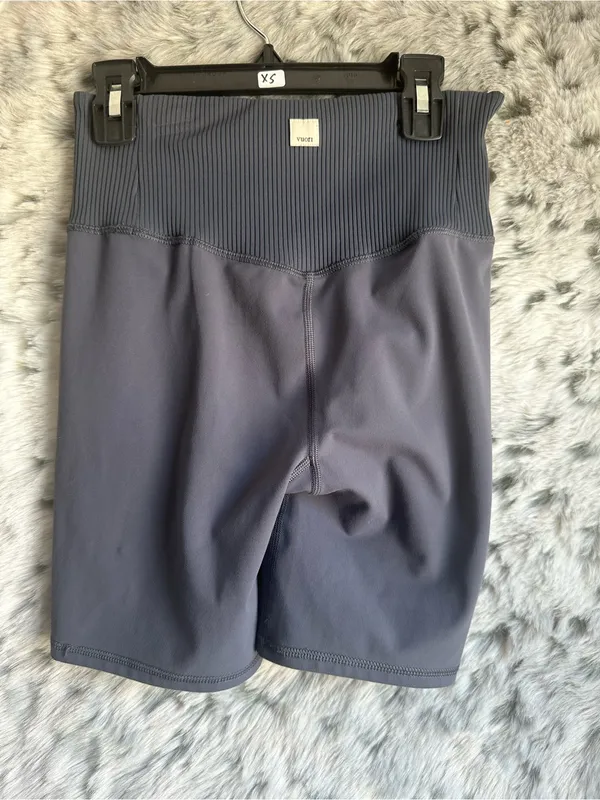 117. Vuori Rib Studio bike shorts small - Image 2