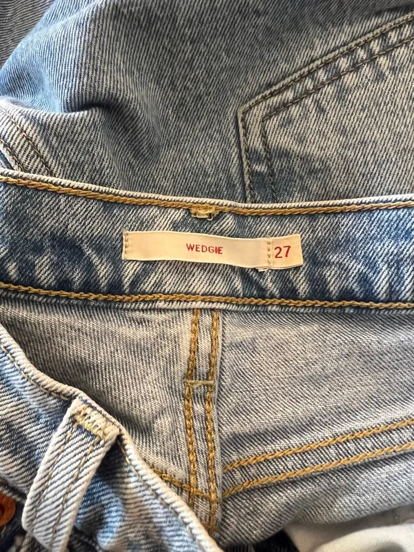 Levi’s Straight Wedgie Jeans Women’s - Image 4