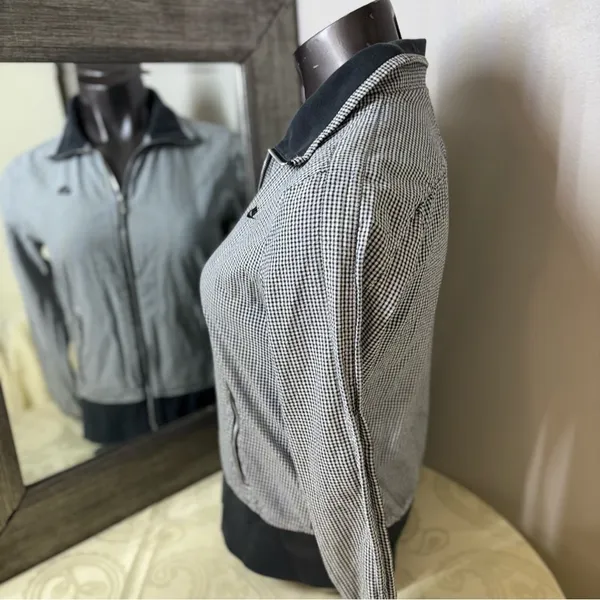 Vintage 90’s Nike Black and White Bomber Jacket with Stand-Up Collar - Image 6