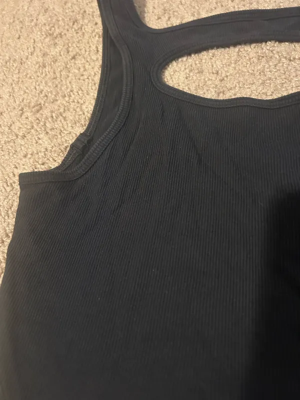 Lululemon Black Cutout Ribbed Tank Top - Women's - Image 5