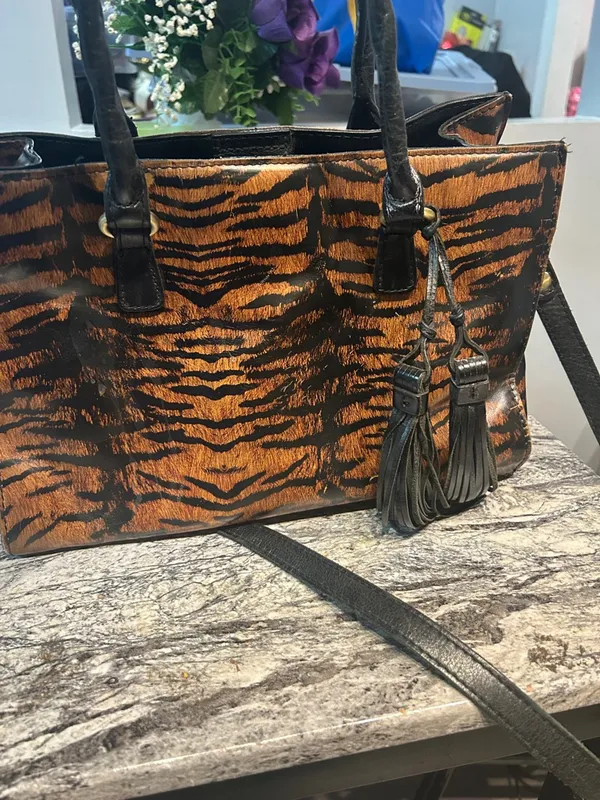 Patricia Nash Primrose Satchel in a tiger print leather. - Image 11