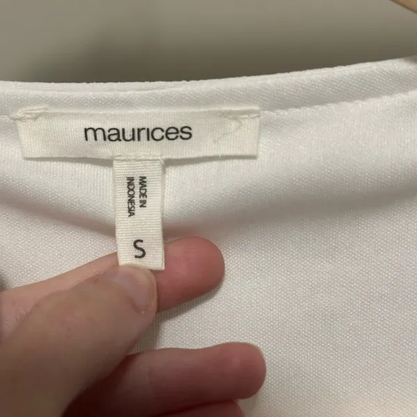 Maurice's White Shortsleeve Wrap Mini Dress Size Small bridal feminine homecoming wedding - Image 4
