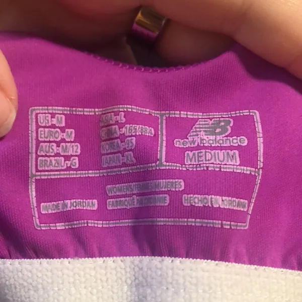 🎉 4 for $20 New Balance Tank with build in bra, size medium - Image 4