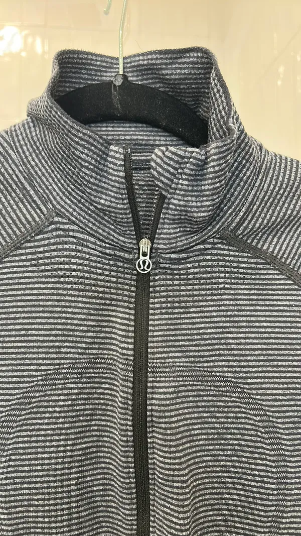 Lululemon 1/4-Zip Pullover - Image 3