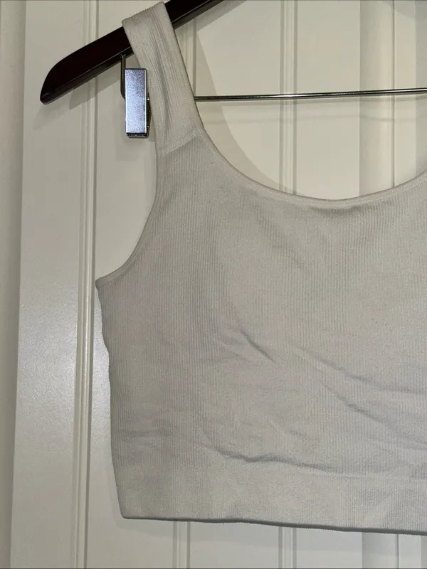 Jockey Ribbed Built-in-bra Stretch Cropped Tank Top L - Image 2