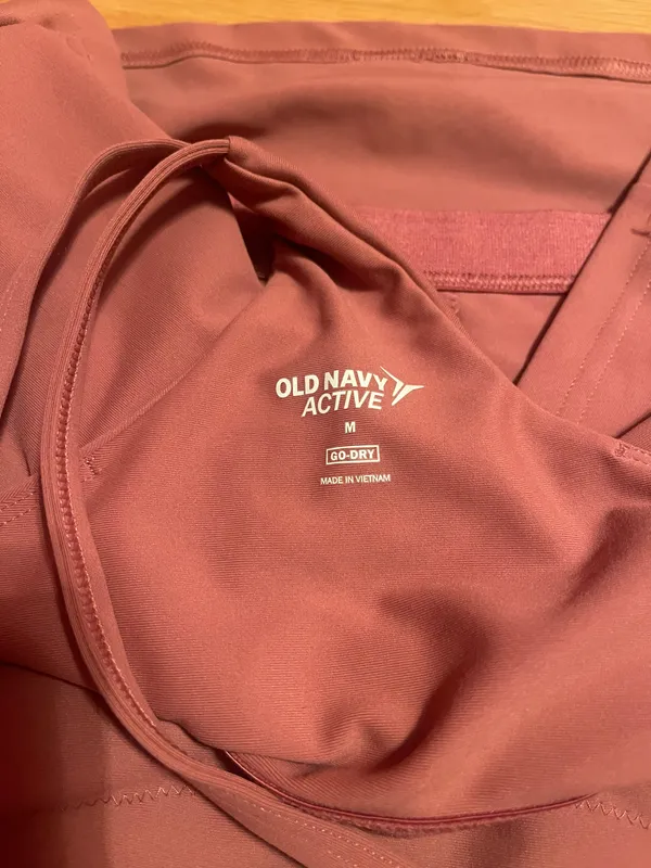 Old Navy Active workout Top - Image 3