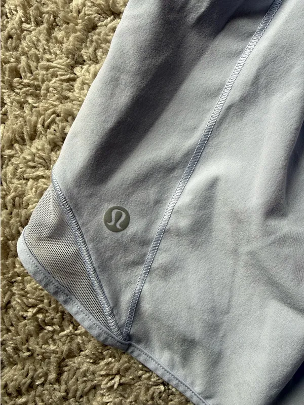 Lululemon Hotty Hot Shorts 4" 4 High-Rise periwinkle - Image 3