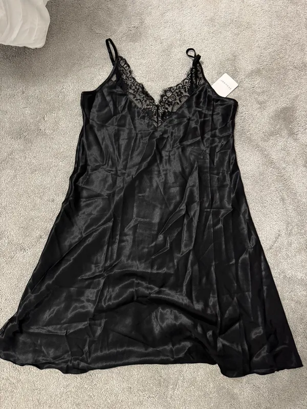 Ekouaer Black Silk Dress - Image 2