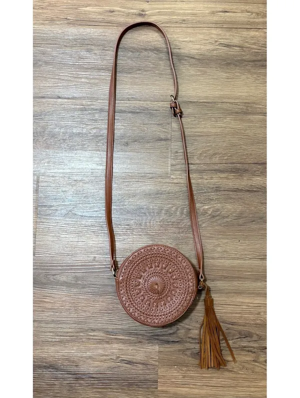 Brown Round Boho Crossbody Bag Woven Embossed Design Tassel Adjustable Strap - Image 2