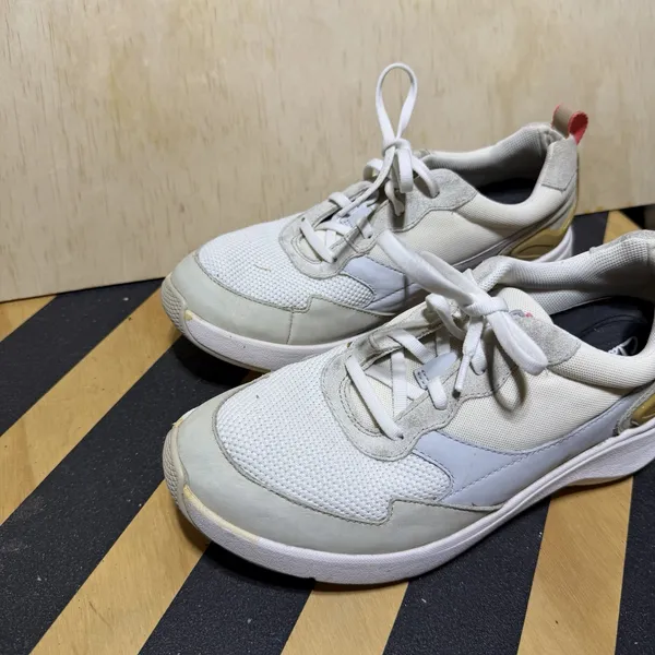 Clarks WaveWalk Womens Size 9 M White Leather Mesh Walking Sneakers Comfort - Image 4