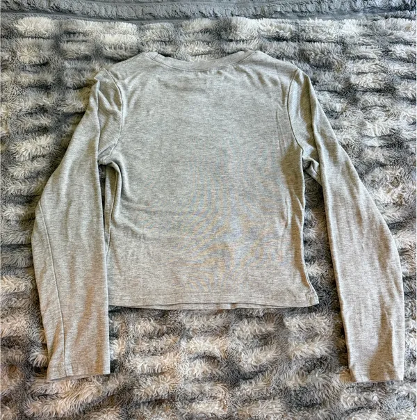 Shein Thin Long Sleeve Top - Grey Size M - Image 2