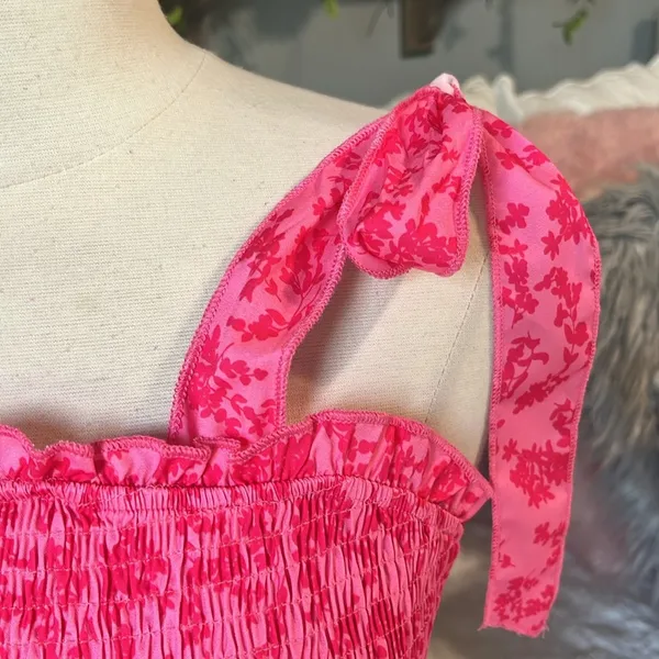 Tube Dress Tiered Form Fitting Pink Floral - Image 5