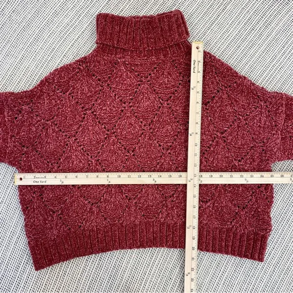 POL Chenille‎ Chunky Knit Turtleneck Crop Pullover Maroon Red Medium - Image 12