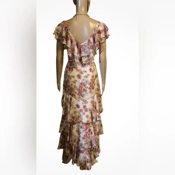 Wayf Floral Tiered Midi Dress flounce Large midi nwot flattering - Image 2