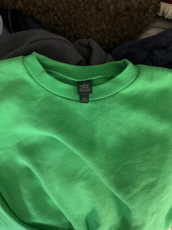 Target Green  Crewneck - Image 2