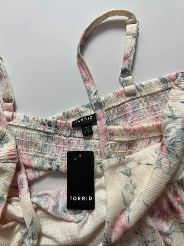 NWT Torrid Smocked Criss-Cross Babydoll Top, Size 1X - Image 5