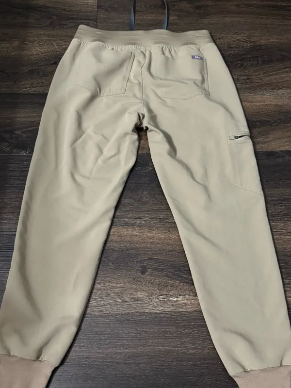 FIGS Scrub Pants Jogger - Image 2
