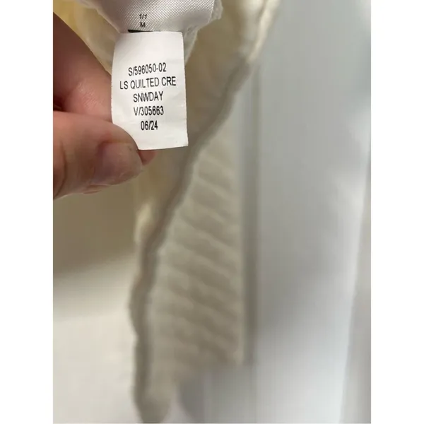 Banana Republic quilted long sleeve Sweatshirt in snow day off White size med - Image 6