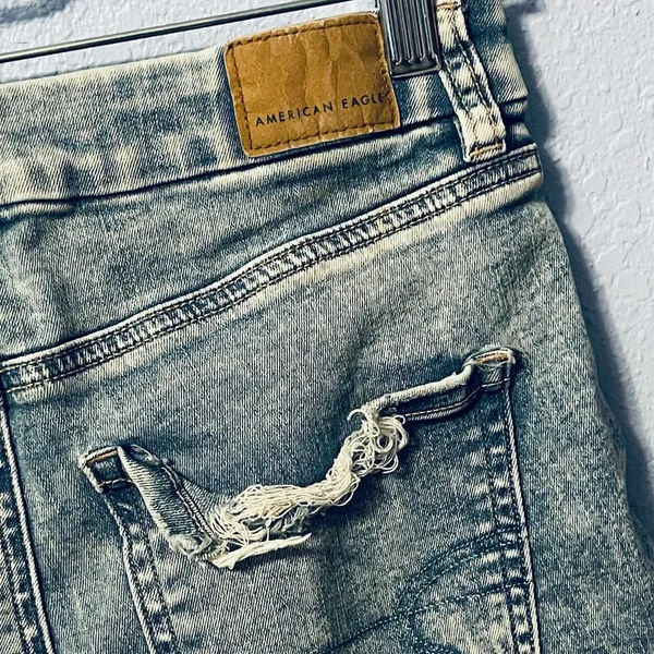 Size 4 American Eagle Curvy High Rise Denim Shorts Women's Distressed Stretch Ac - Image 7