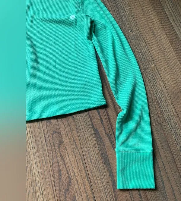 NWT American eagle green long sleeve turtleneck medium - Image 3