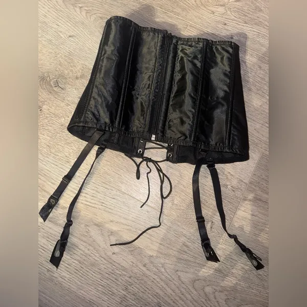 Frederick’s of Hollywood Small Black Satin Zipper Corset Lace Top - Image 4