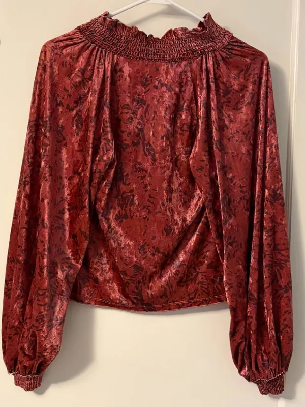 Free People Go Get 'Em Crushed Velvet Balloon Sleeve Blouse size XS bohemian - Image 5