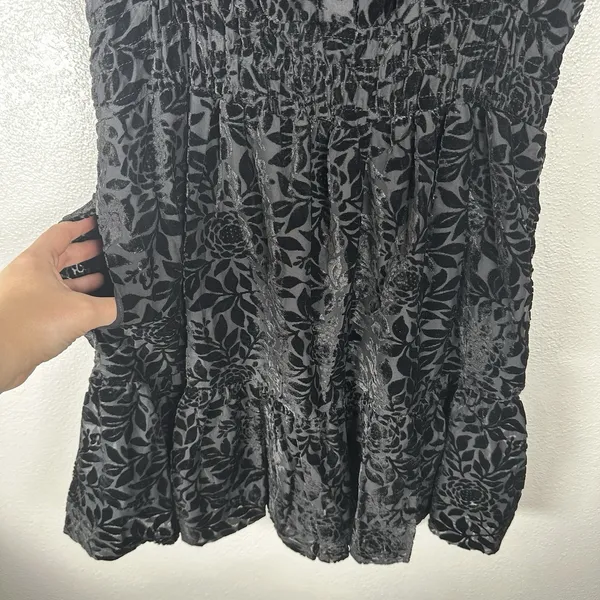 Anthropologie Somerset‎ Mini Dress Womens Small Black Floral Velvet Tiered Vneck - Image 3