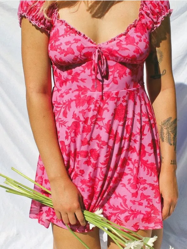 Urban Outfitters Pink Floral Mini Dress‎ Short Sleeve Lightweight size L - Image 4